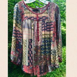 TAURUS MULTI-PATTERN PEASANT BLOUSE